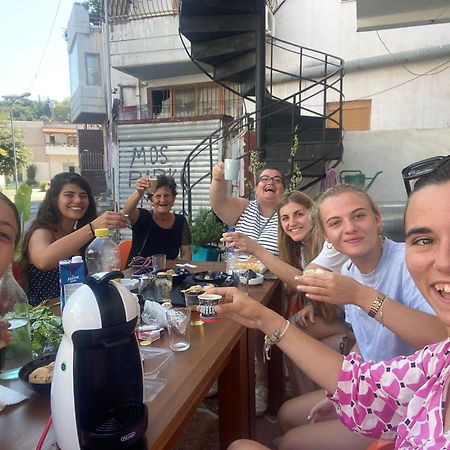 Casa Mia Hostel Vlorë Buitenkant foto