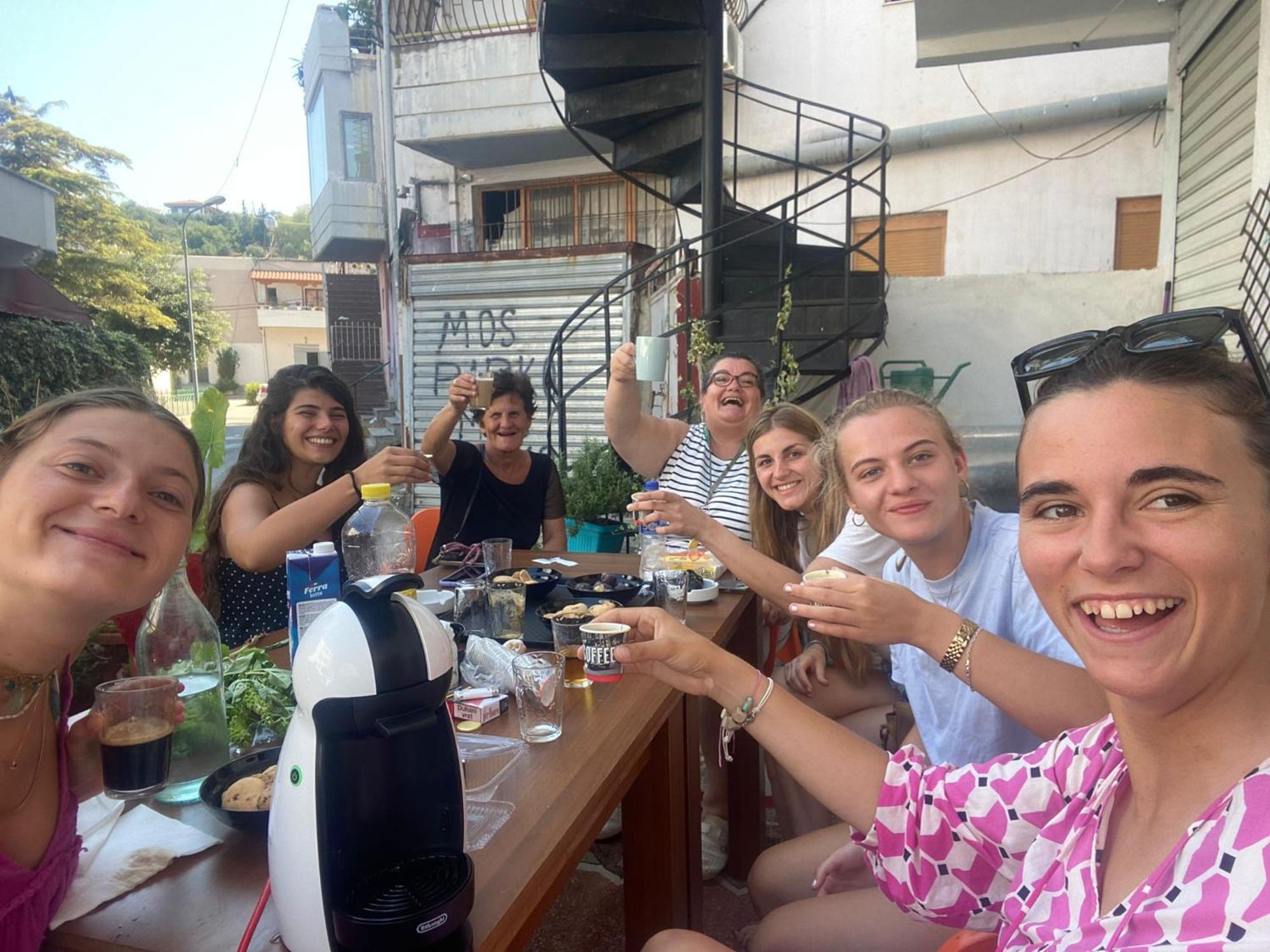 Casa Mia Hostel Vlorë Buitenkant foto