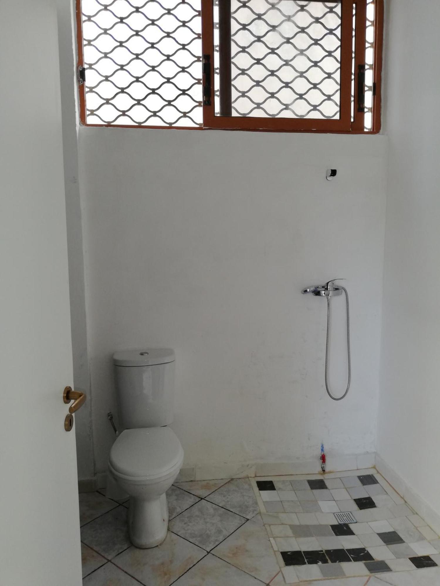 Casa Mia Hostel Vlorë Buitenkant foto