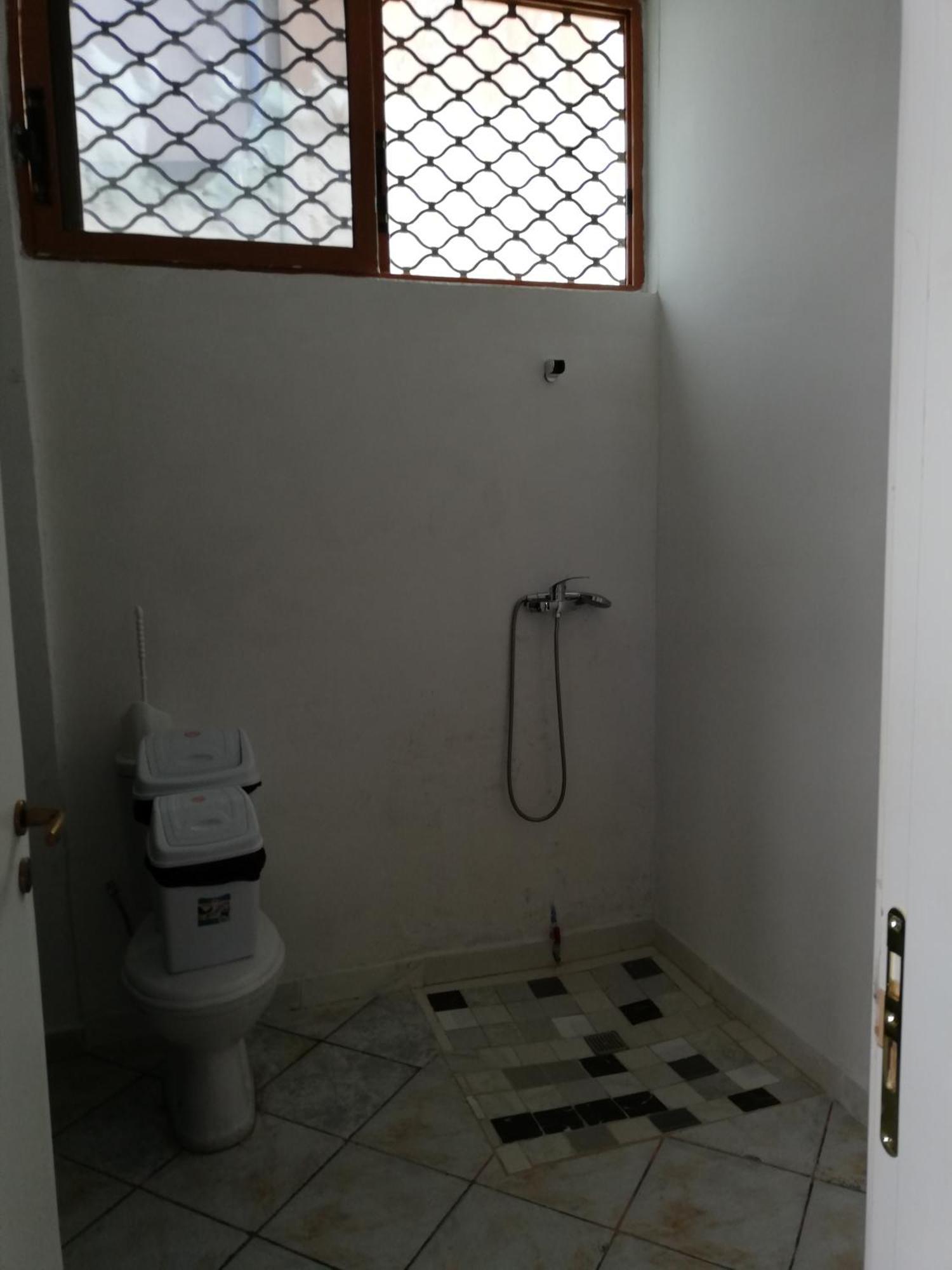 Casa Mia Hostel Vlorë Buitenkant foto