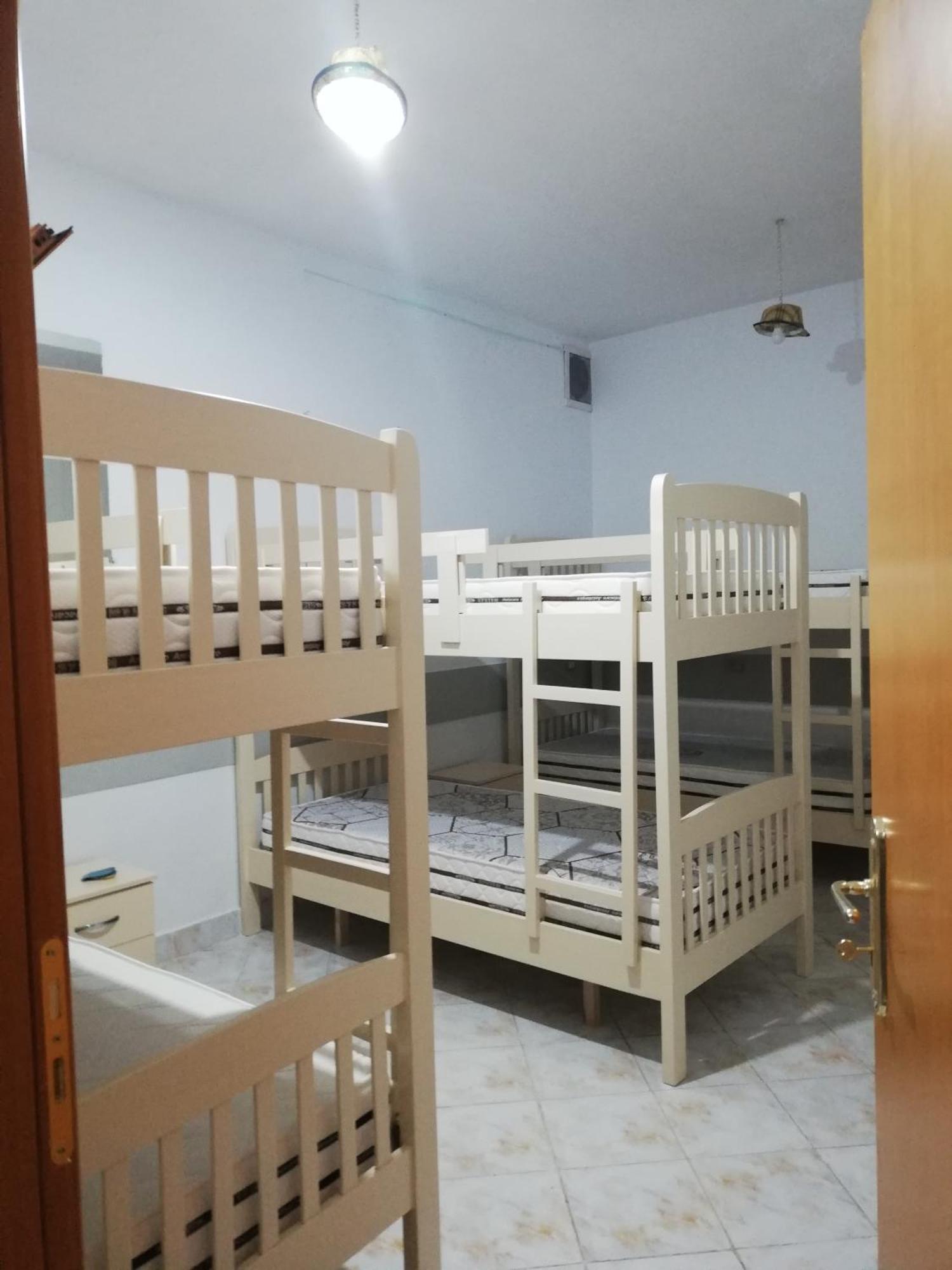 Casa Mia Hostel Vlorë Buitenkant foto