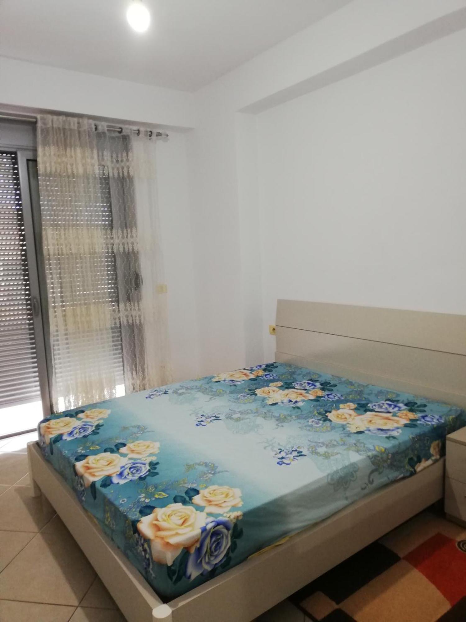 Casa Mia Hostel Vlorë Buitenkant foto